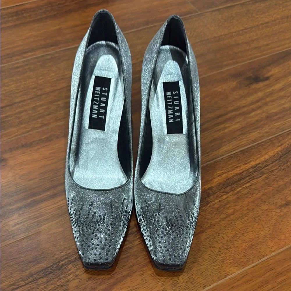 Stuart Weitzman Silver Pewter Jeweled Heels with Metallic Finish Size 7 1/2